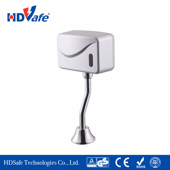 Urinario con sensor de descarga automática Ideal Sanitary Ware con cisterna